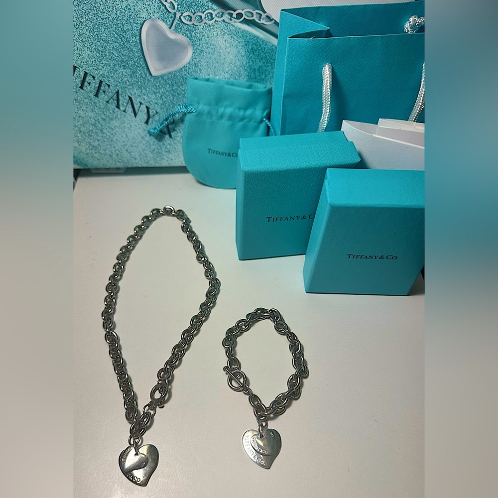 RARE Vintage Tiffany & Co. Double Heart Chain Necklace & Bracelet Set.